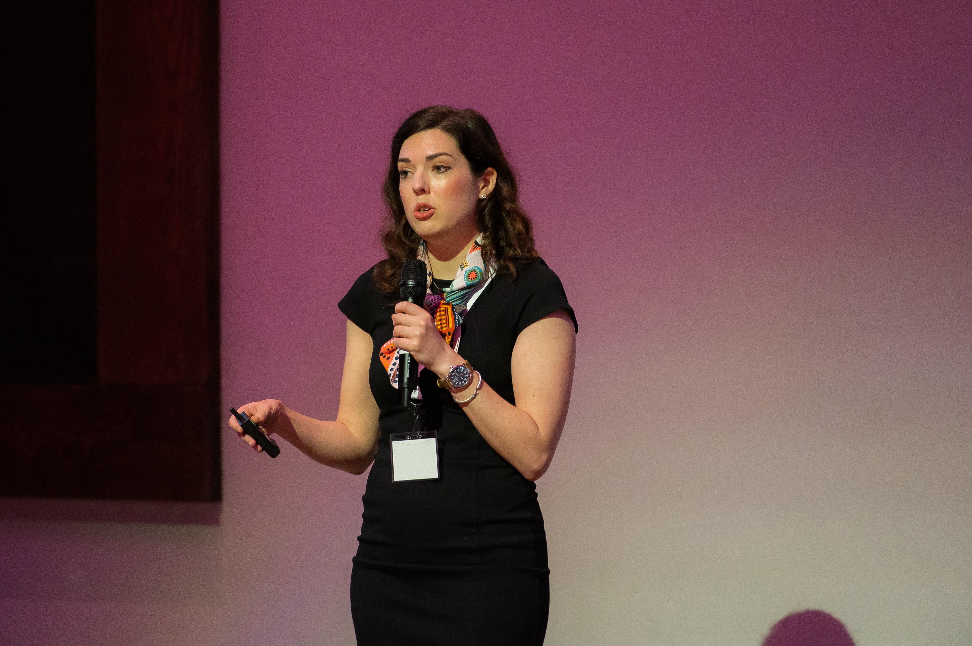 Kathryn Austin from AVIA presenting market insights
