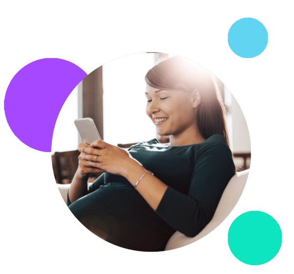 Mother_Using_Babyscripts_Pregnancy_Tracker Mother_Using_Babyscripts_Pregnancy_Tracker